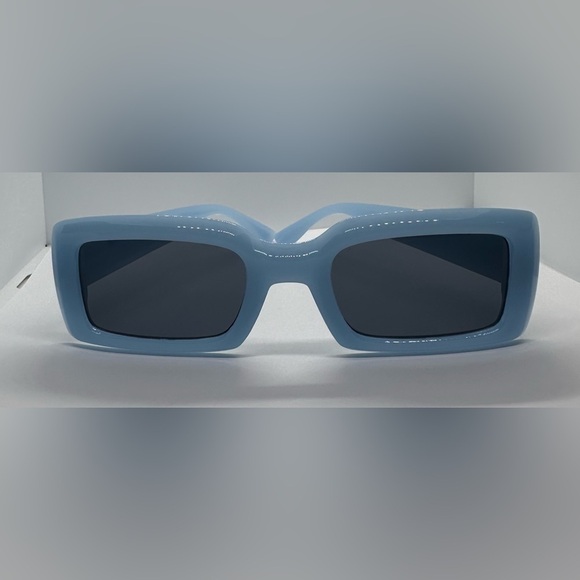Retro Chic Blue Rectangle Sunglasses - UV400 Protection - Trendy Fashion Shades main image 15